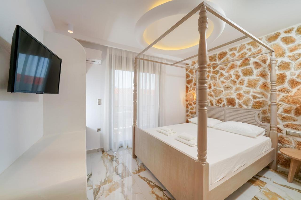 Athina Palace Luxurious Appartments Potos Exteriör bild
